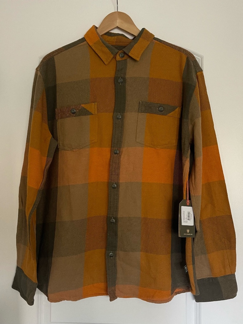Howler Bros Men's L Outback Plaid Roadanthe Flannel Button Up Sol Glow NWT - Picture 2 of 16